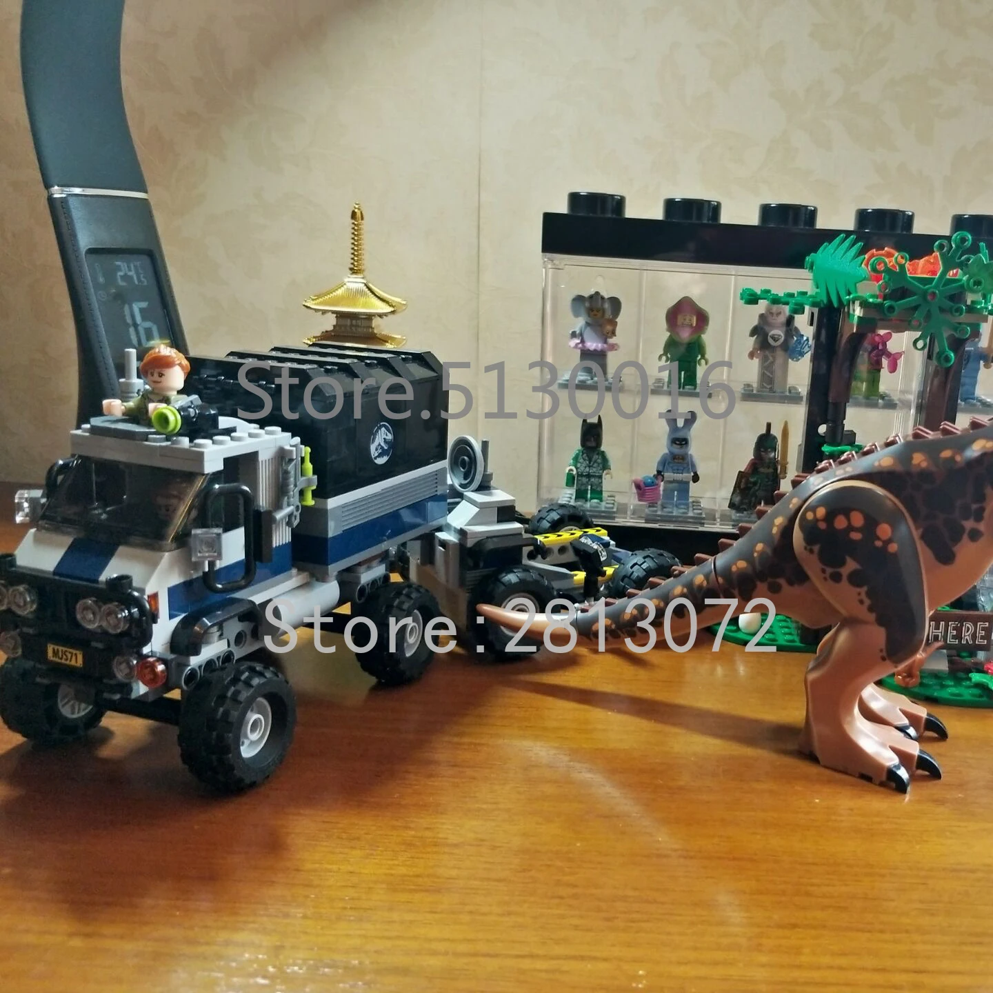 carnoaurus Gyrosphere Escape 10926 серии мир Юрского периода 577 шт Строительные блоки для парка Юрского периода Модель L032 75929 39117