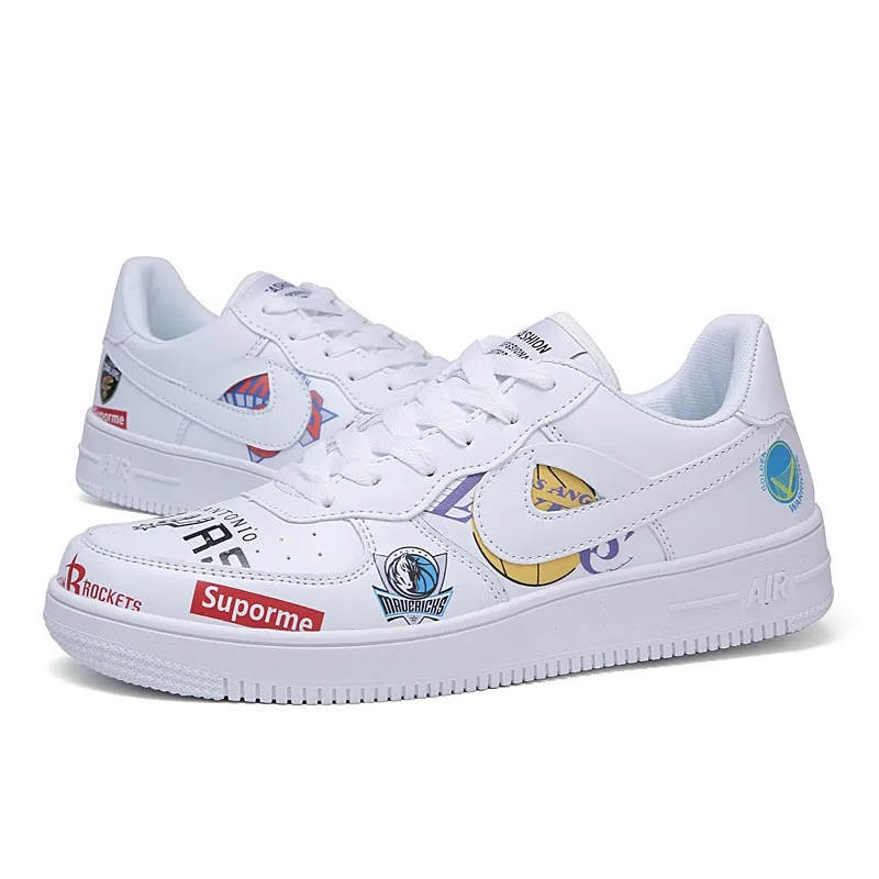 

Hot Unisex Skateboarding Shoes Men White Sports Shoes Flats Design Mens Cartoon Graffiti Athletic Outdoor Air Sneakers Women