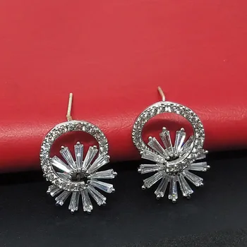 

2020 New Arrival Rushed Classic Aretes Han Edition Flower Earrings South Korea 925 Sterling Accessories Wholesale A Undertakes