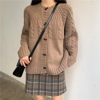 

2020 Spring And Autumn New Retro Wild Gentle Solid Color Corner Button Sweater Sweater Casual Loose Top Khaki One Size