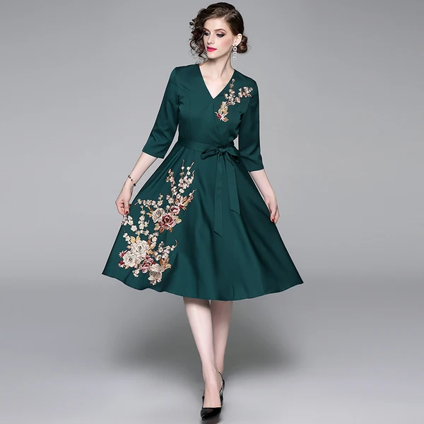 

2019 Women Autumn Vintage Dress 3/4 Sleeve Embroidery Floral High Quality V-neck Sashes Elegant A-line Dresses Vestidos Robe