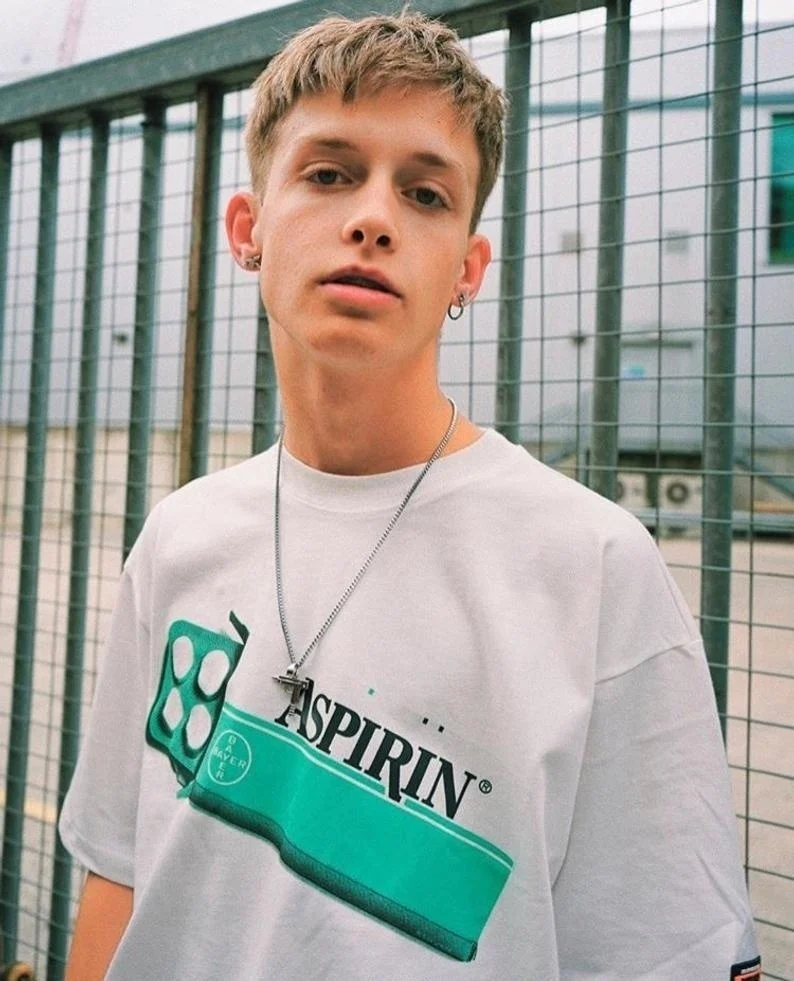 

sunfiz YF Cool Fashion Tidy Streetwear Aspirin Graphic Tee Summer Fashion Unisex Tshirt Cotton Women Men Top