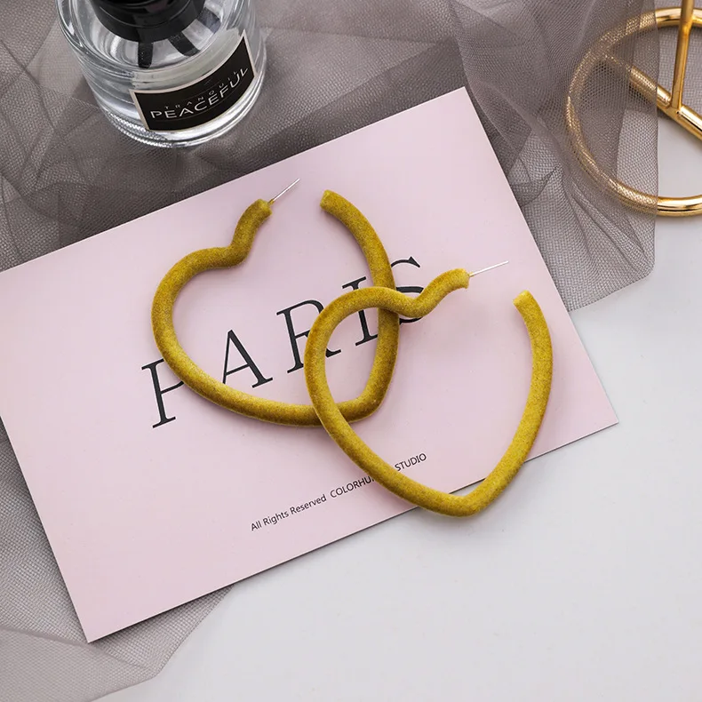 12066847213_1401670587