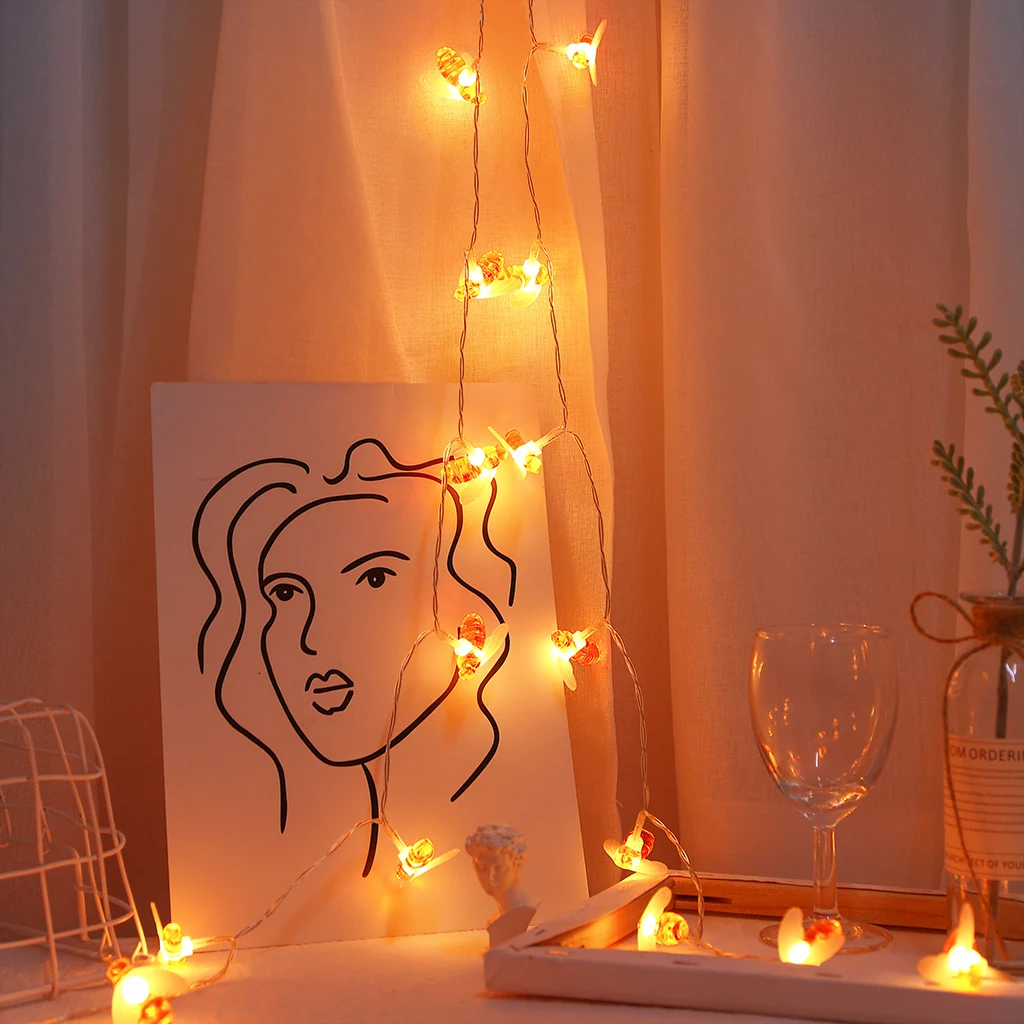 

2019 New 20LED Cute Bee Shape Decorative String USB LED Lighting House Courtyard Christmas Day Lantern Warm White