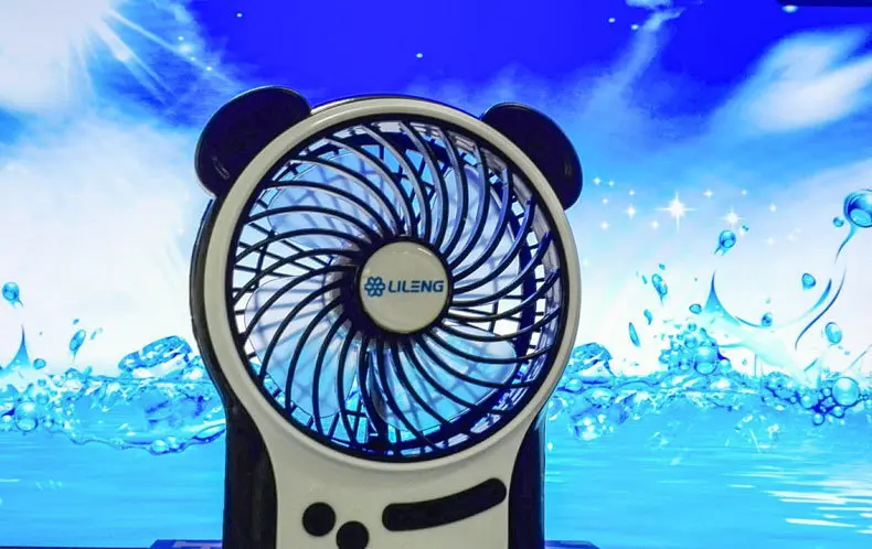 Chargeable USB Mute Portable Small Fan Creative Cute Portable Hand-Held Desktop Small Night Lamp Mini Thermantidote