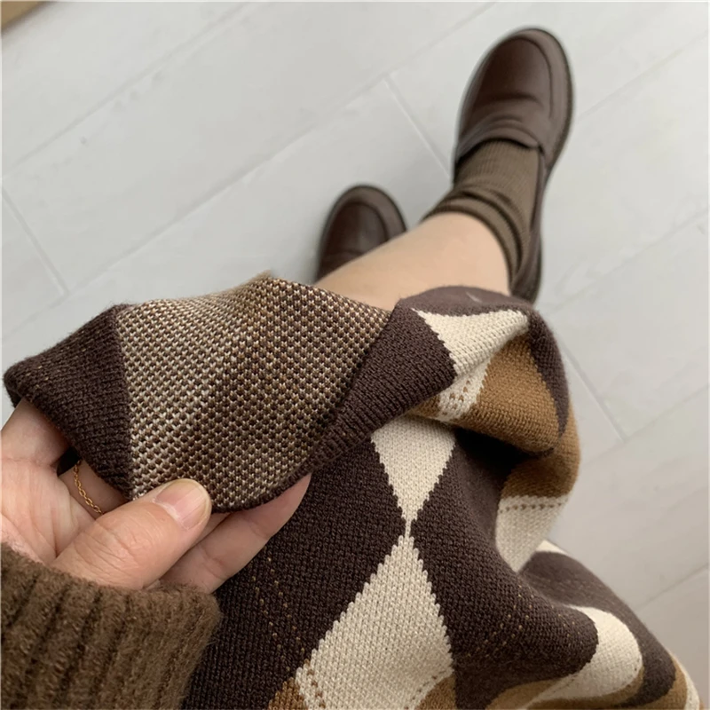 New 2021 Autumn Winter Women Skirts Knitted Fashionable Vintage Checkered Elegant Warm Wild Lady Long Skirts skater skirt