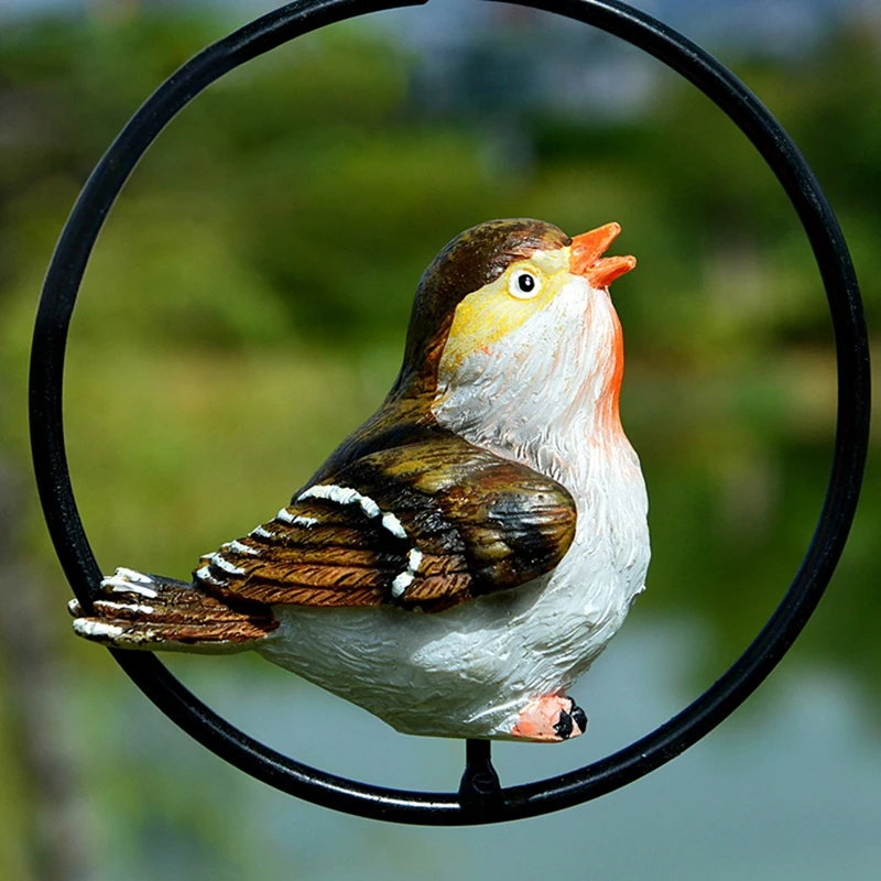 Злой красный кардинал. Смол птица. Смол птица. Скульптуры птиц в сочи. Пестрохвостая ворона-флейтист.