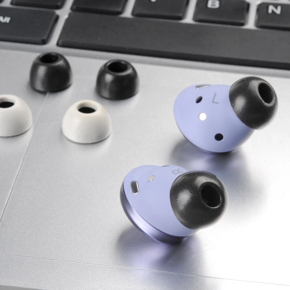 Memory Foam Ear Tips for Beats Studio Buds Eartips BO Beoplay E8 3rd Gen E8 2.0 E8 Sport true wireless Earbuds Tips Anti-Slip