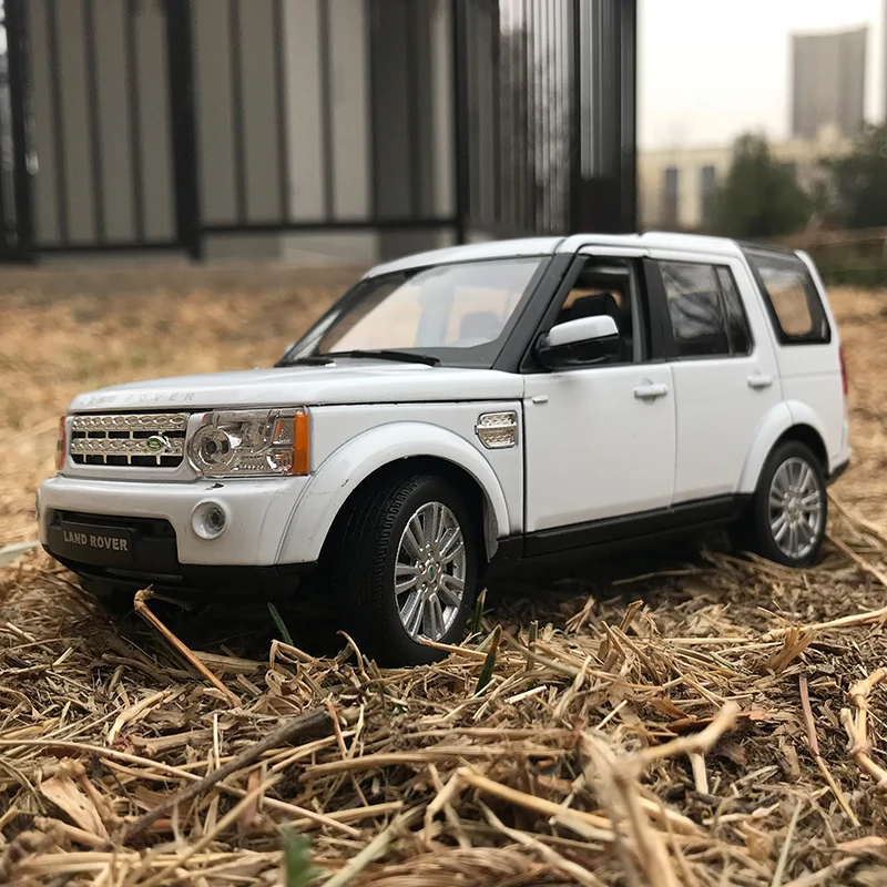 Модель автомобиля Welly 1:24 Land Rover Discovery 4 из белого сплава игрушечные машинки сборные