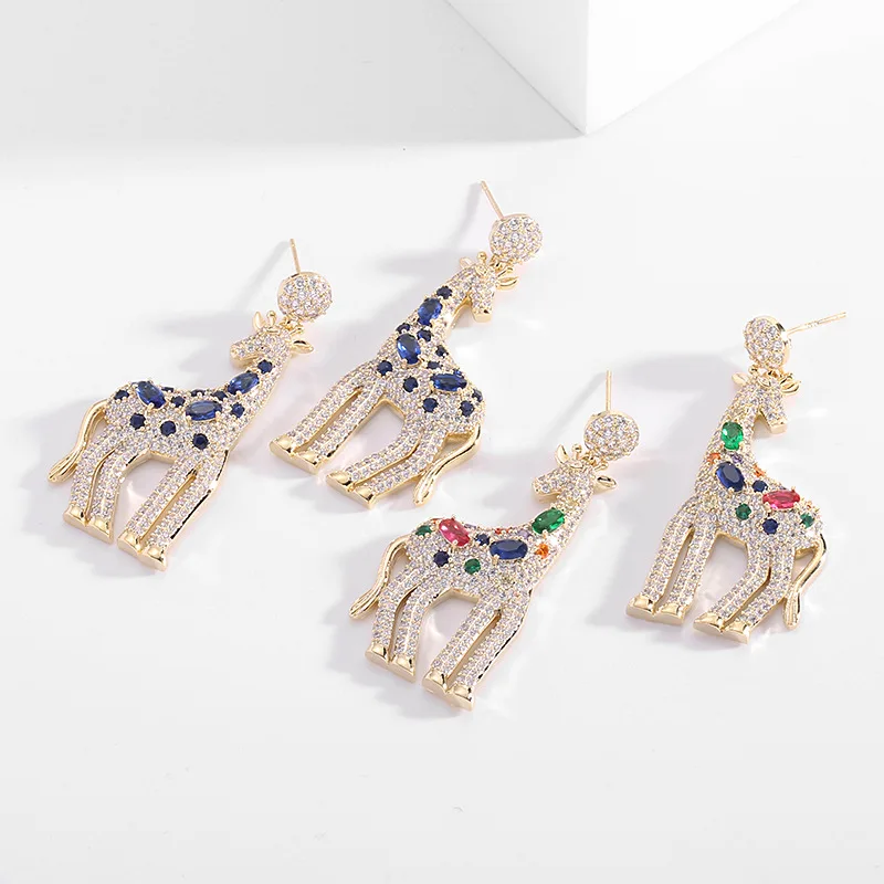 Cute Giraffe Dangle Earrings Micro Pave Cubic Zirconia Temperament Animal Pendant Eardrop 925 Silver Needle Luxury Jewelry