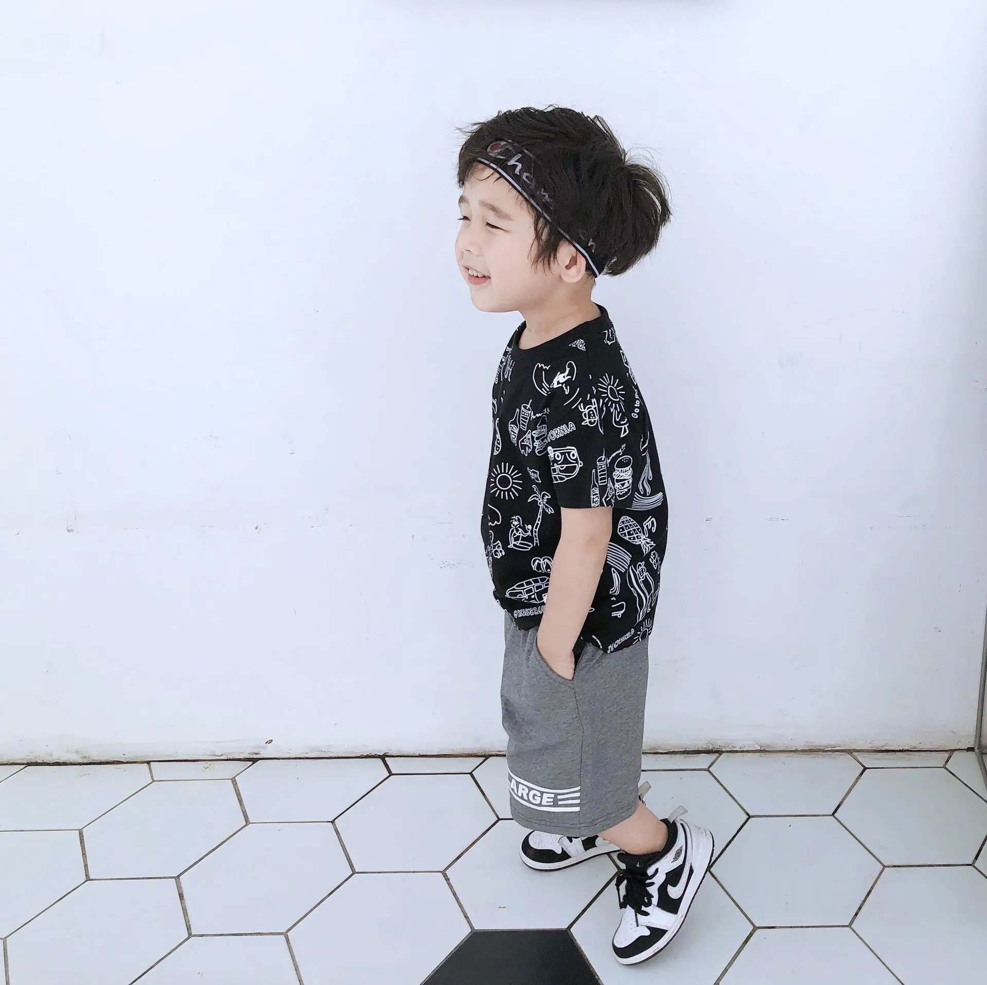 Summer New Style of Day Popular Brand Childrenswear Men And Women Child Baby XLarge Printed Shorts Casual Shorts