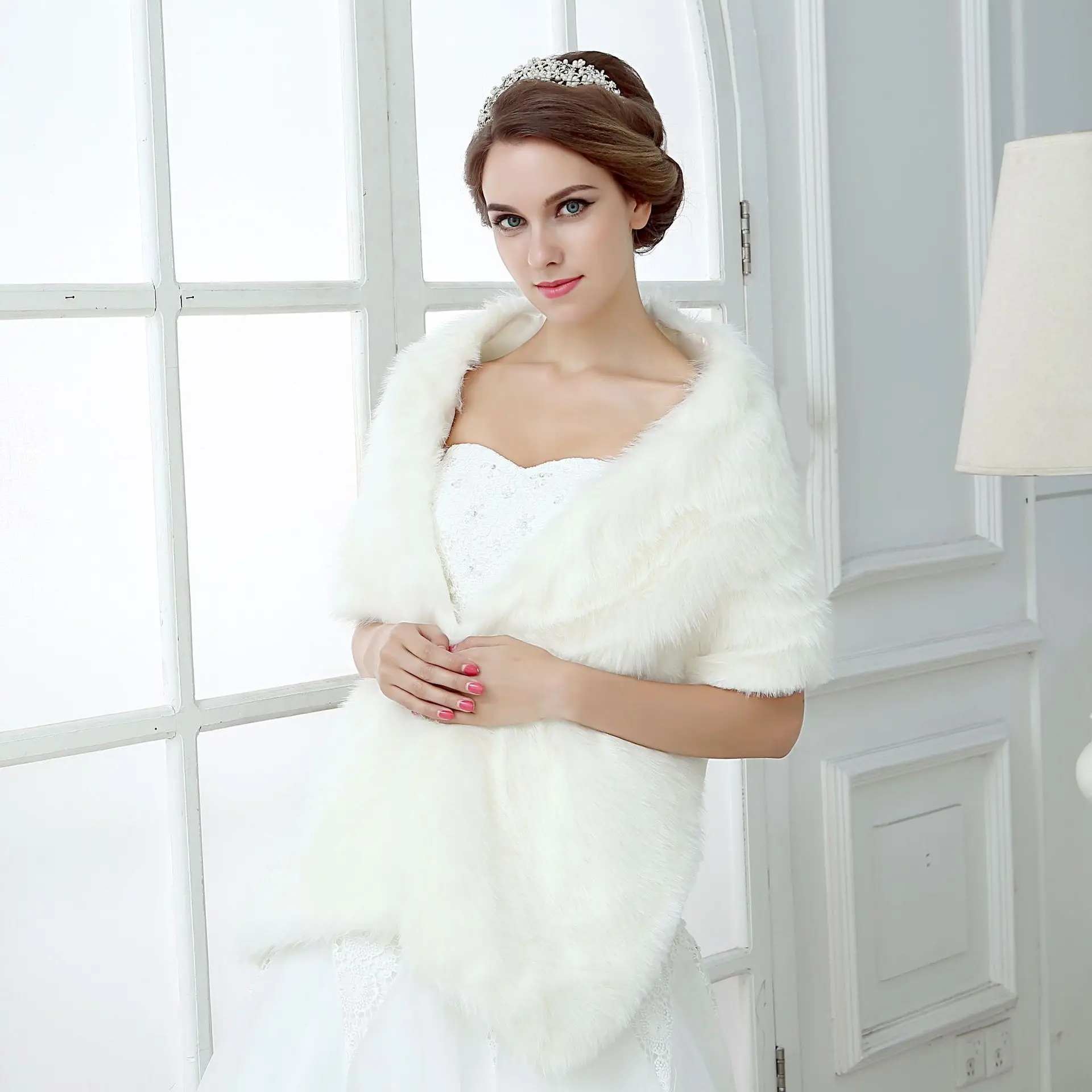 HotSaleWarmIvoryBoleroWomenJacketsSoftFauxFur160CMOneSizeWeddingAccessories.jpg