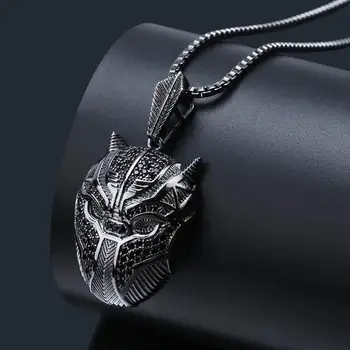 

Cartoon Character Mask Pendant Black Zircon Hip Hop Necklace