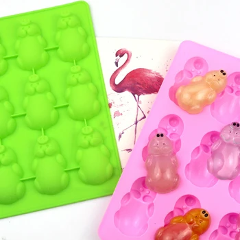 12 holes lovely littles pig shape silicone mould cake chocolate jelly ice candy mold baking tools