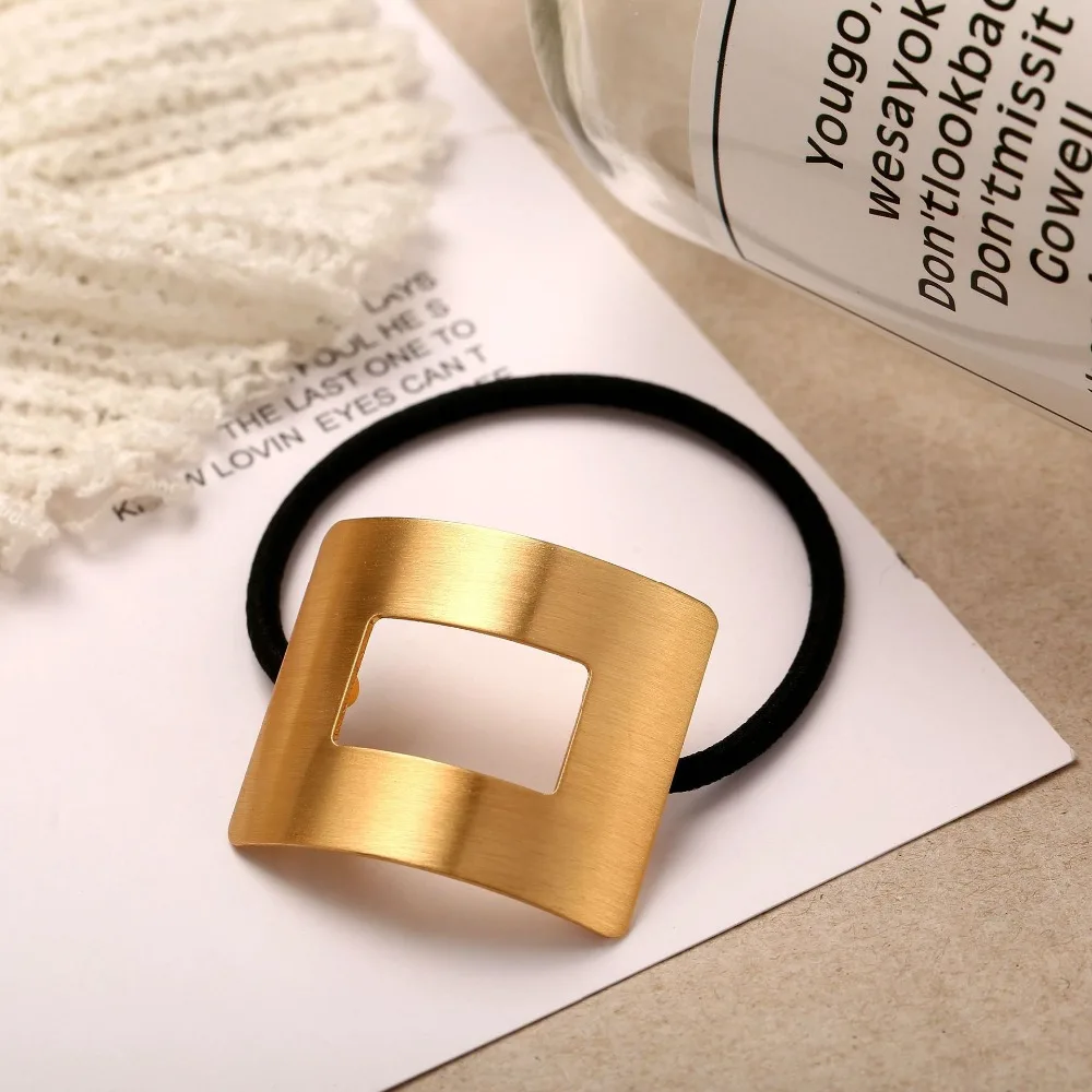 9662880158_793437558