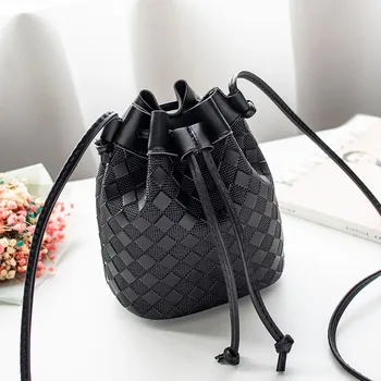 

Vintage Women Lattice Bucket Bag For Luxury Handbags Women Shoulder Bags Designer Girls Drawstring Messenger Crossbody Bag