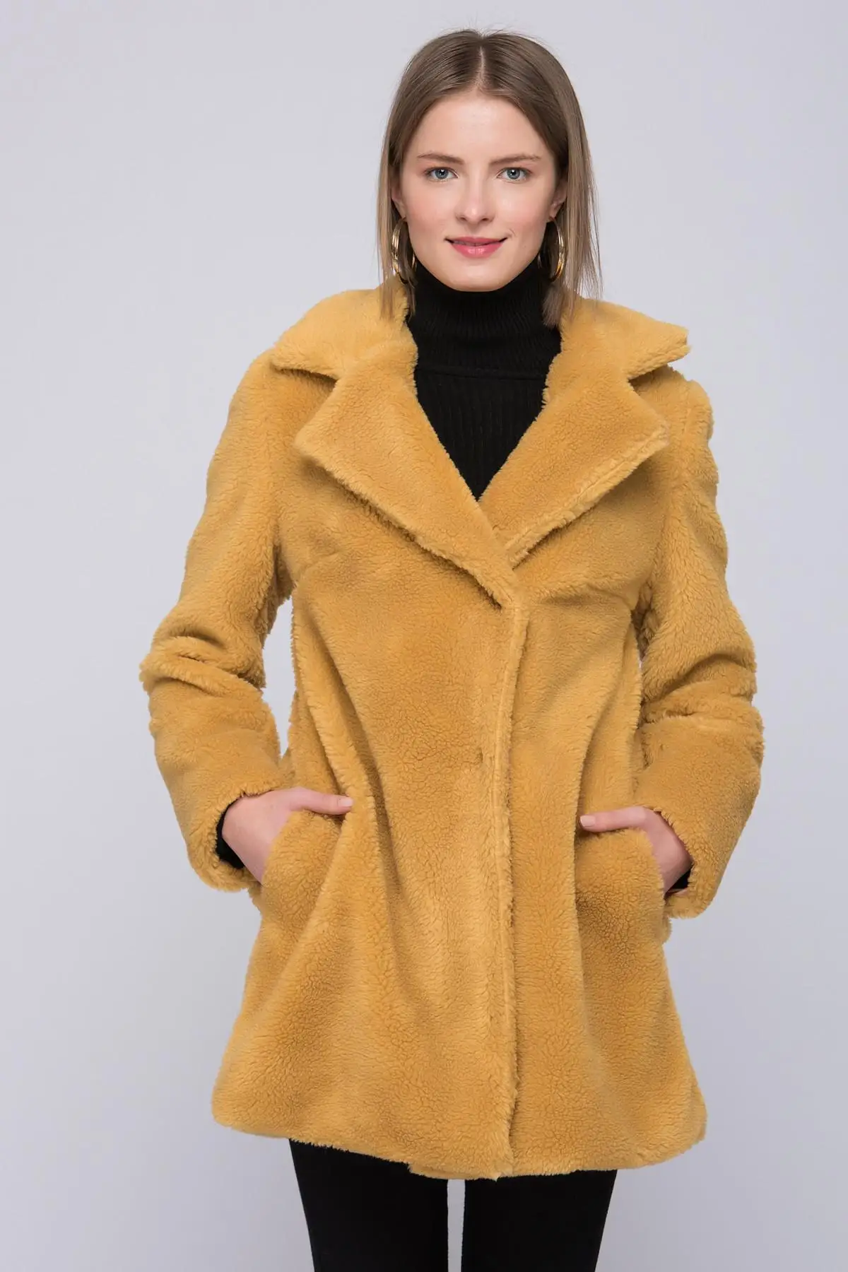 Dewberry женские бежевые Coat-1160001Z6432