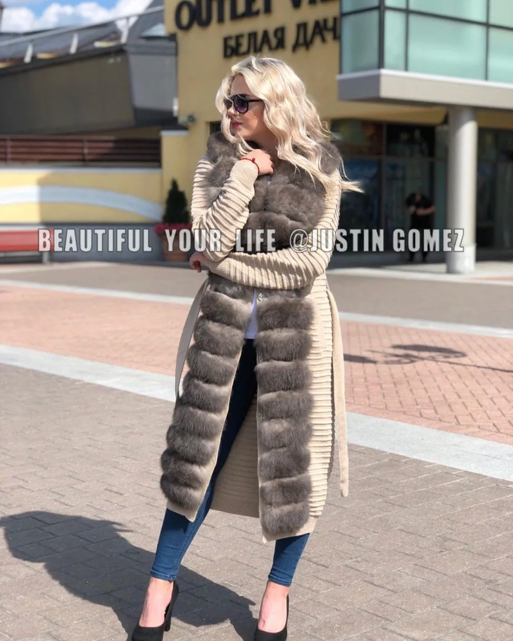 New Design High-end Fashion Chic Elegant Winter Clothes Women Warm High Quality Women Sweaters With Long Natural Fox Fur Collar