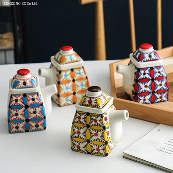 

Ceramic Tank Retro American Style Chili Oil Tank Oil Bottle Vinegar Pot Seasoning Pot Geometric Relief Underglaze Seasoning Pot
