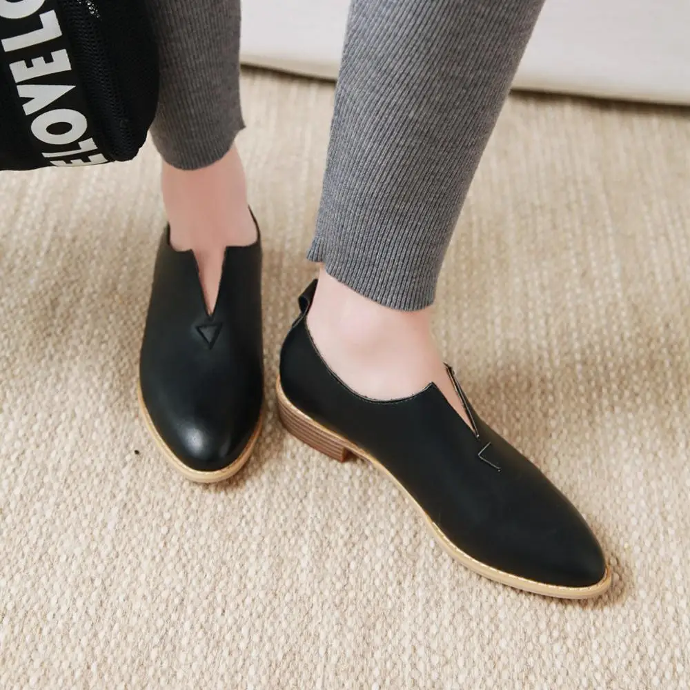 Новое поступление nueva moda de boca profunda zapatos de tacón bajo zapatos de mujer de talla grande cómodos zapatos casuales salvajes