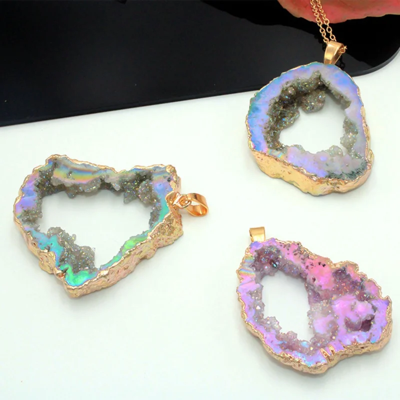 

Agates Geode Pendant Necklace Silver Gold Druzy Quartz Stone Natural Gem Stone Pendant Plating Crystal Pendant Random Delivery