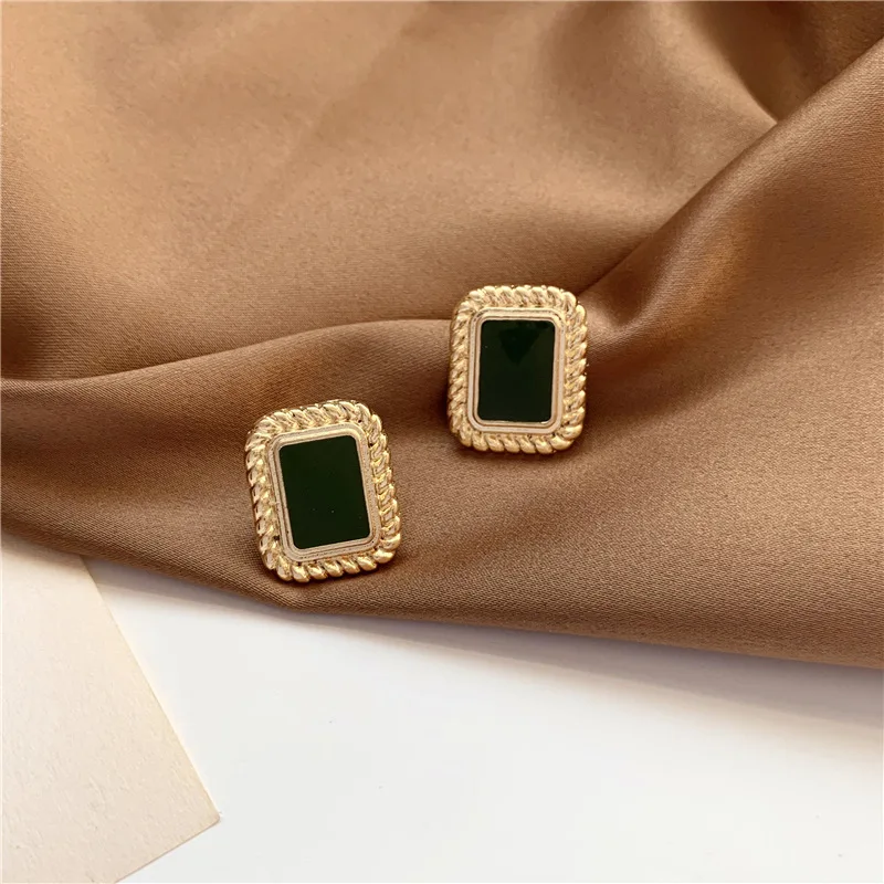 

S925 Silver Needle Retro Simple Geometric Square Earrings Girl's Advanced Sense Gentle Small Ear Stud