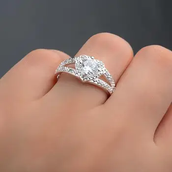 

2020 Women's Chic Silver Plated Rhinestone Love Heart Shaped Wedding Ring US Size 8
