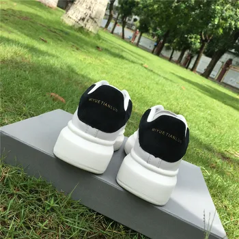 

2020 new mc white shoes women's leather platform Joker stars with the same height shoes platform shoes white shoes