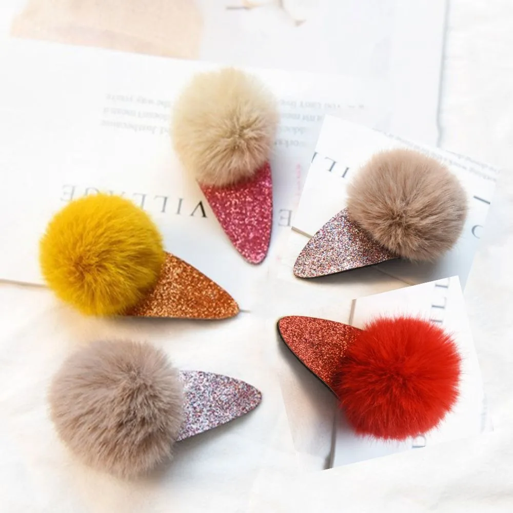 Заколки для волос девочек с маленькими милыми мягкими меховыми помпонами