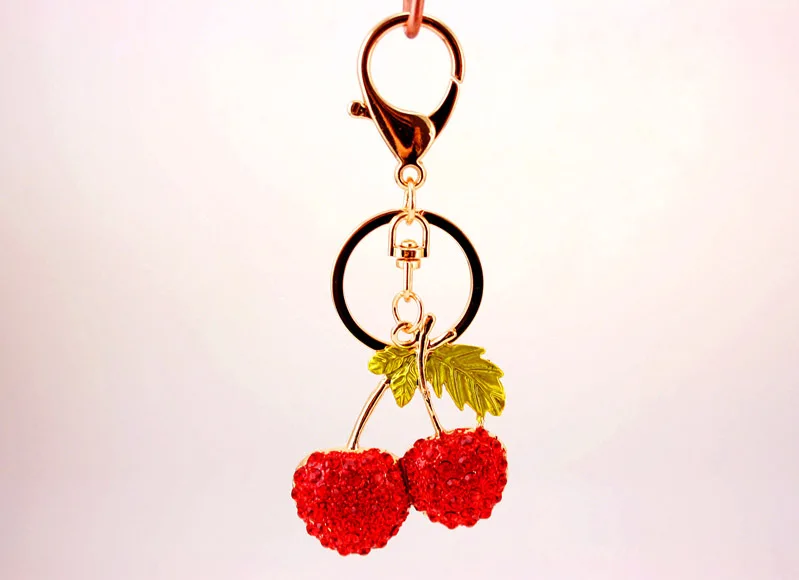 Cool xi Accessories Creative New Products South Korea Car Pendant Keychain Diamond Set Couples Cherry Key Chain Pendant 400