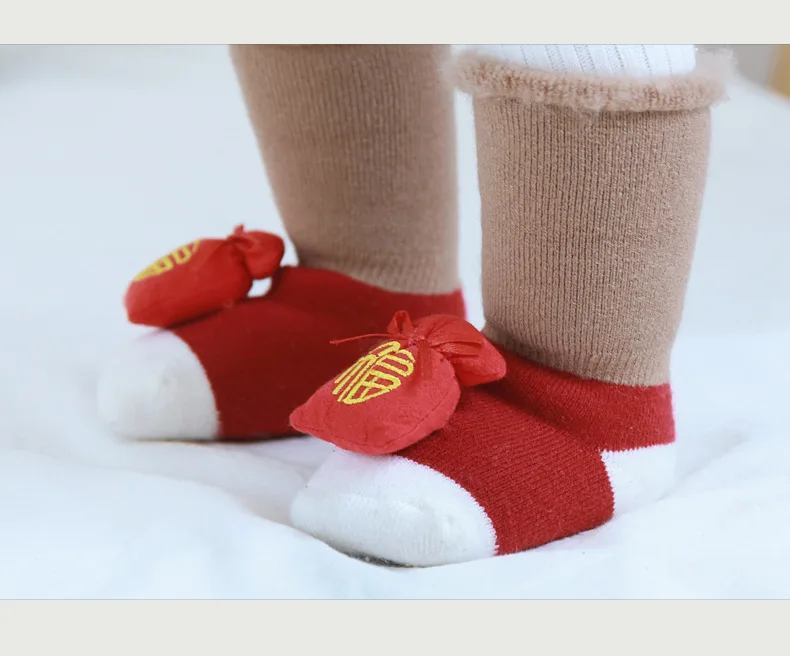Новые зимние плотные носки для малышей; милые мягкие Нескользящие пластиковые носки для новорожденных