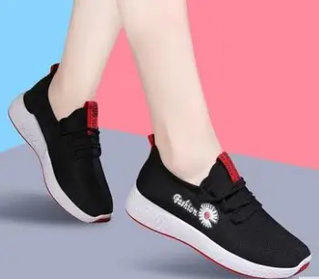 

2020 Summer Breathable Running Shoes Mesh Flat Canvas Light Bottom Soft Casual Femme