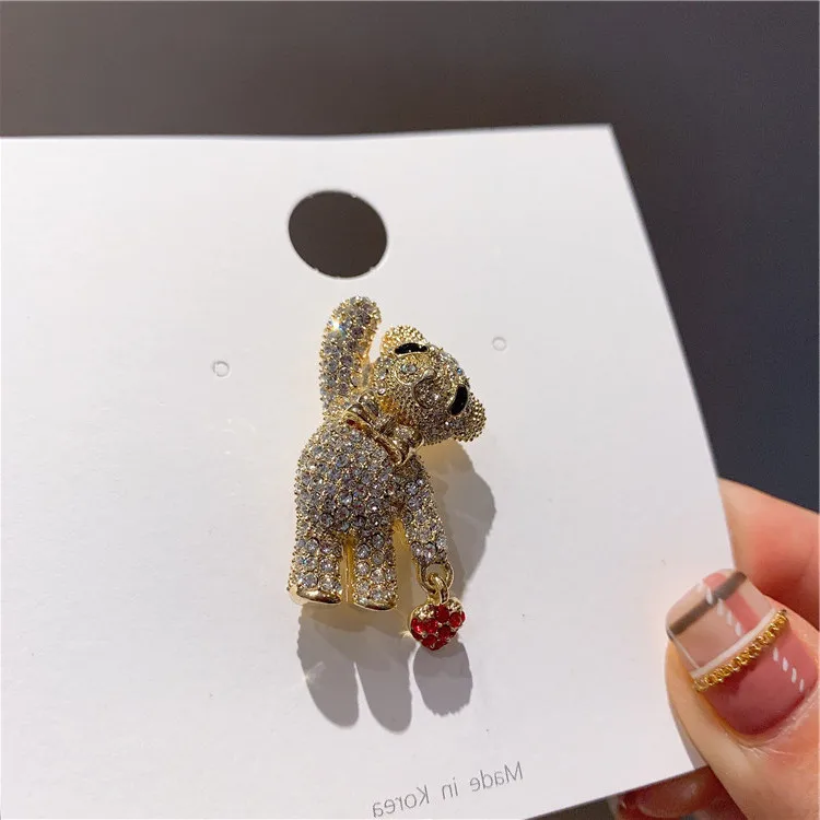 Новинка 2020 роскошная Милая блестящая брошь в виде медведя форме красного сердца