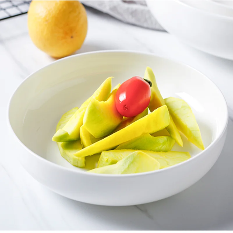 Japanese style white simple ceramic disc creative round ceramic soup plate deep dish salad plate home baked rice steamed eggs