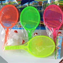 1 para Badminton tenis zestaw rakieta rodzic-dziecko Sport zabawki edukacyjne dziecko Sport dziecko dziecko nowość Outdoor Sports losowy kolor tanie tanio Z tworzywa sztucznego Badminton racket toy set Do rozwijania umiejętności chwytania poruszania się 27*11 5cm 10 63*4 53 inch