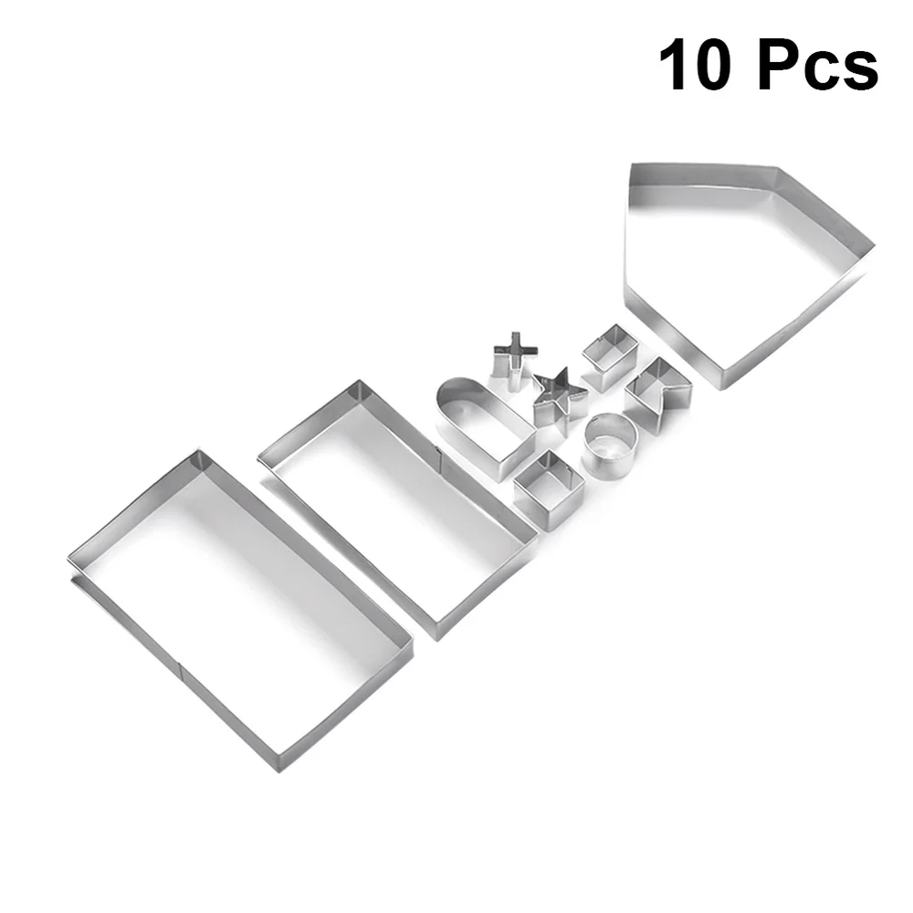 18pcs Christmas Theme Cake Molds 3D Stainless Steel Cartoon Cookie Cutter Set for Xmas Party Home Bakery