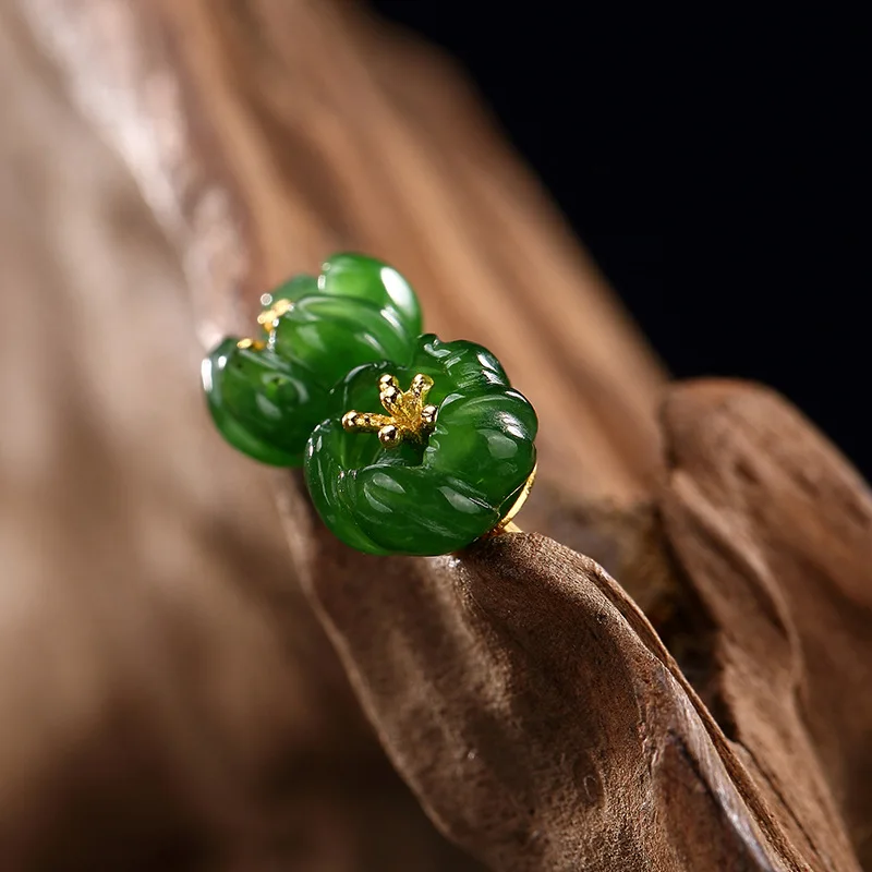 Мода 925 серебро золотой цвет маленький зеленый камень цветок мини серьги-гвоздики для женщин
