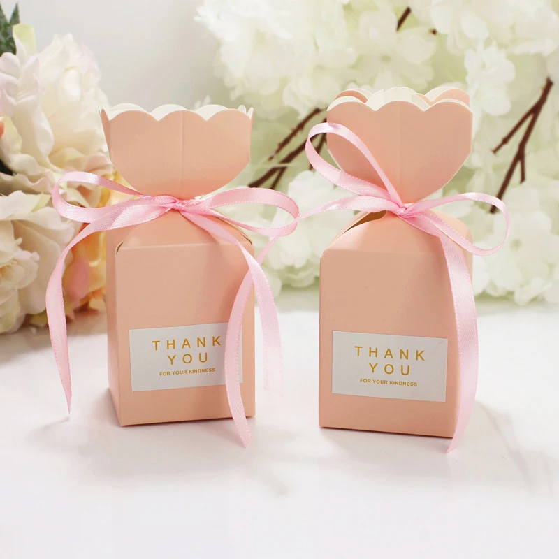 

50pcs Pink Red Paper Candy Box Wedding Gift Boxes for Guests Wedding Favors and Gifts Chocolate Box Party Decoration