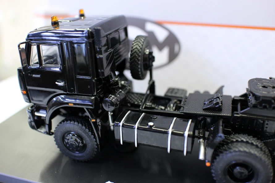 SSM 1302　1/43　KAMAZ カマズ　ロシア軍迷彩仕様 SSM 1302 1/43 KAMAZ カマズ ロシア軍迷彩仕様