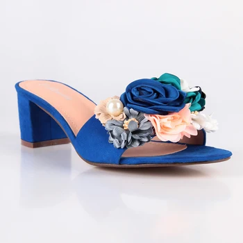 

MAKE Slippers with wide heel and flowers