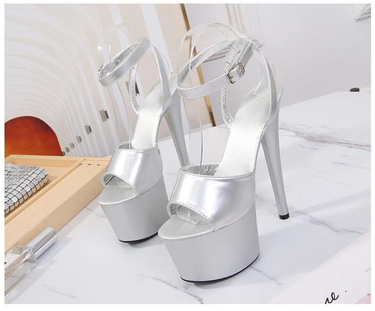 15303275802_2138732029