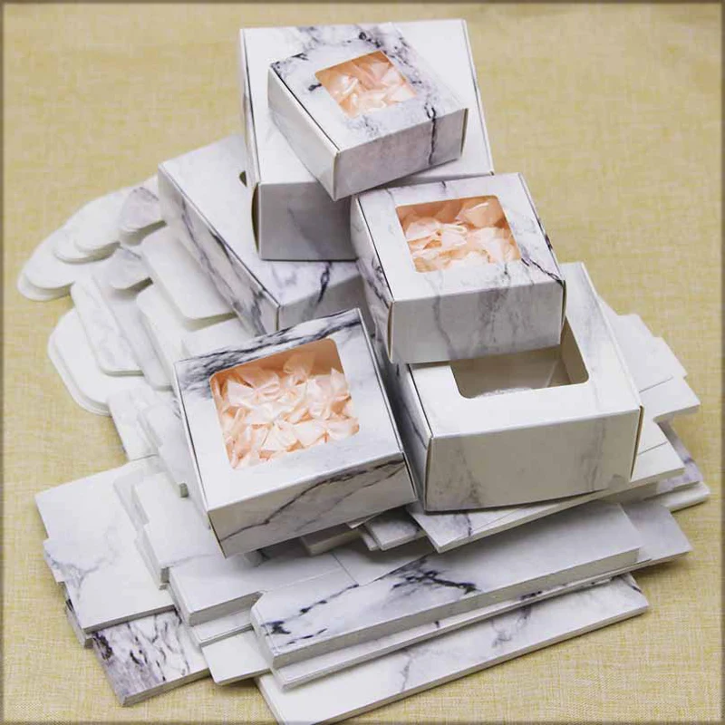10ks kraftového papír bonbóny skříňka veselé vánoce tisk skříňka dárky skříňka s okno mramorování styl balíček skříňka domácí svatební večírek dekorace