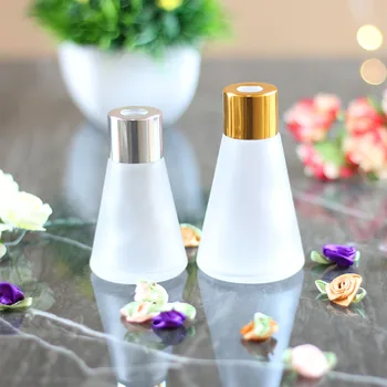 

5pcs 50ml Frosted Transparent Cone Aroma Glass Bottle Rattan Diffuser Bottle Scent Volatilization Glass Container for Home Deco