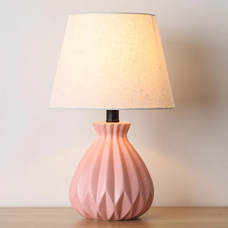 Современная Керамическая Настольная лампа для гостиной, креативный милый теплый светодиодный светильник для спальни - Цвет абажура: Pink