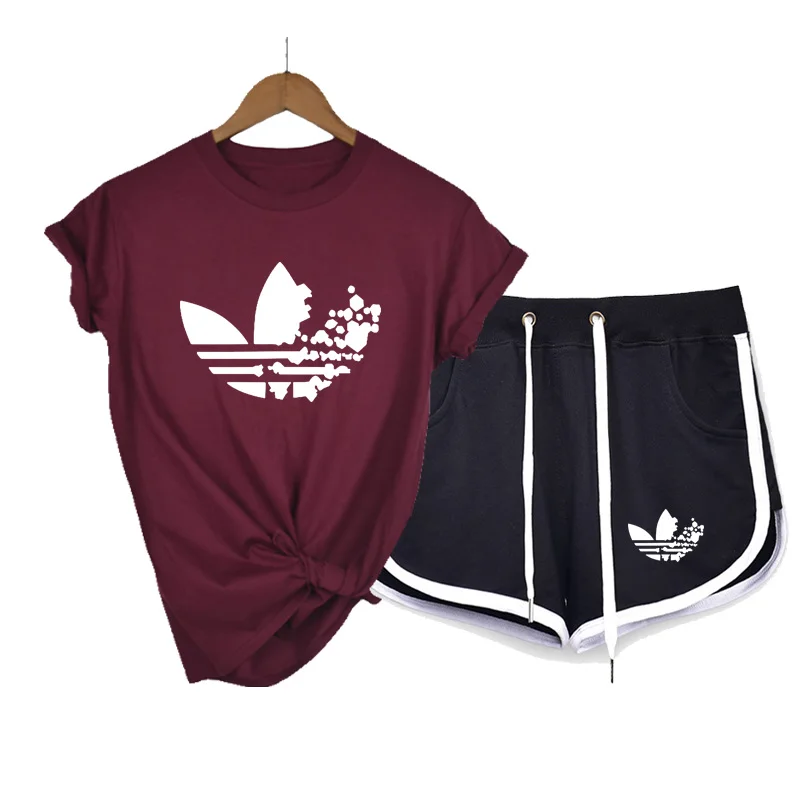 

20192pcs / set summer tracksuit Women's short sleeve t-shirt Spring shorts Casual suits Basic T-shirt + 2-piece shorts women