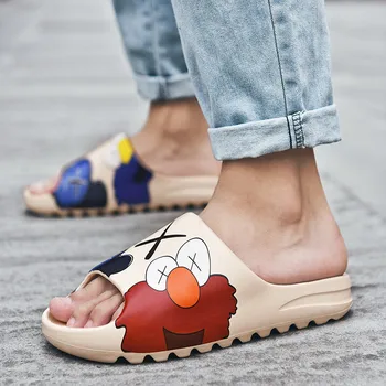 

Unisex Sandals Summer Soft bottom Sandals Trend Slippers Light Beach Shoes Unisex Home Slippers Classic Comfortable Slippers