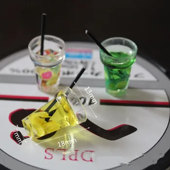 

1/12 Dollhouse Miniature Food Mini Resin Fruit Bottle Simulation Drinks Model Toys Fruit Drink Play Dollhouse Dolls Accessories