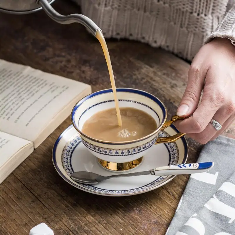 

Western Style Coffee Cup Set Creative Ceramic Mug with Spoon Dish Blue Coffee Cup with Handle Porcelain Water Drinkware Supplies