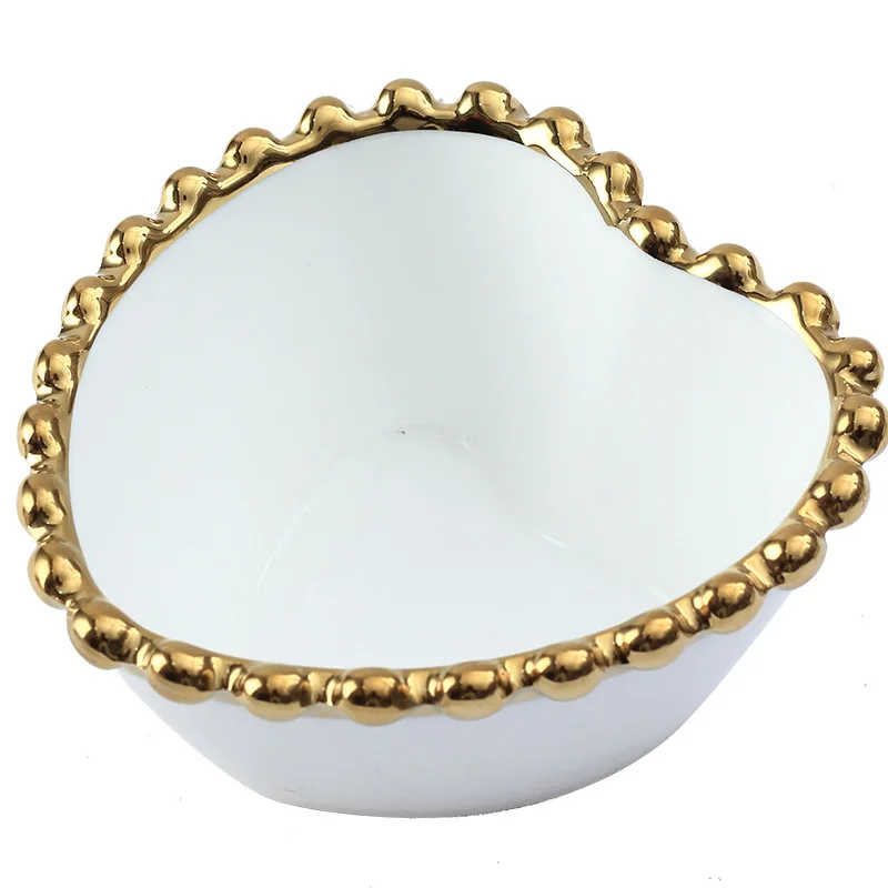 

Ceramic Cute Gold plating Heart-shaped Bowls Ice Cream Plates Decoration Crafts Snack Candy Storage Tray Jewelry Dish