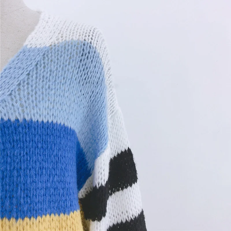 TWOTWINSTYLE полосатый вязаный женский свитер с круглым вырезом и длинным рукавом хит цвет корейский женский кардиган осень мода